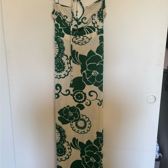 Metropark Green and Cream Patterned Dress - Picture 6 of 9